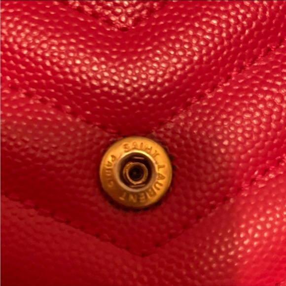 YSL quilted textured long wallet - Picture 8 of 10